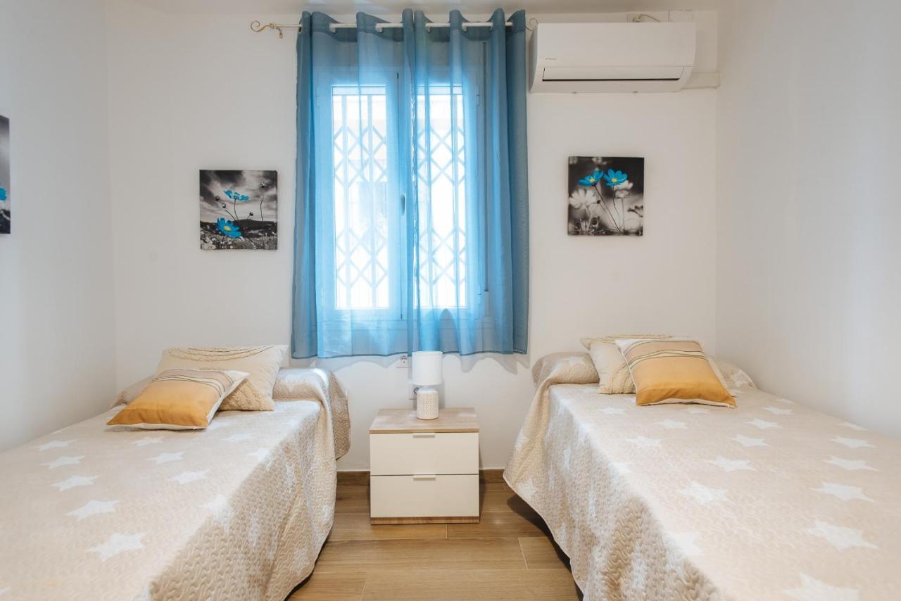 El Apartamento Del Reloj De Sol Seville Exterior photo